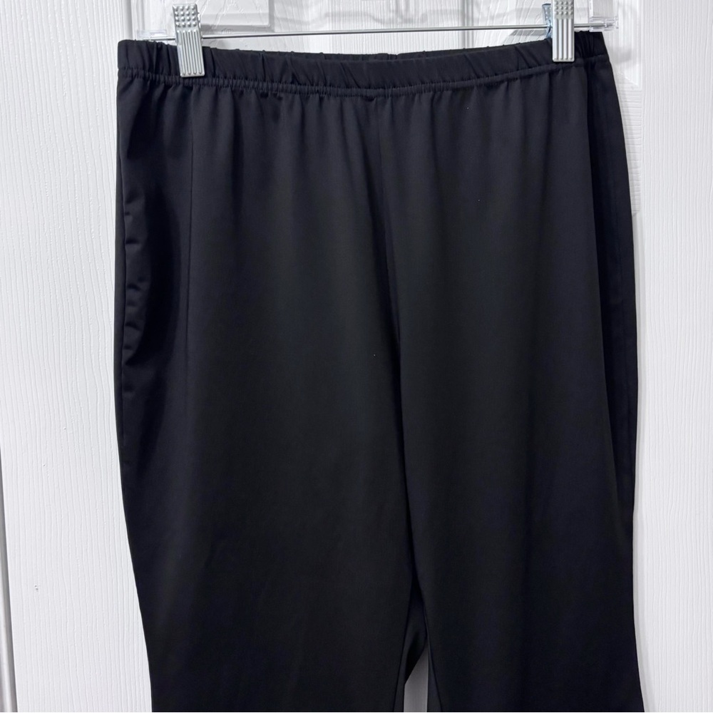 Flare Crop Black Stretchy Pull On Asymmetrical Pant Women’s Plus Size 1X - Picture 3 of 7